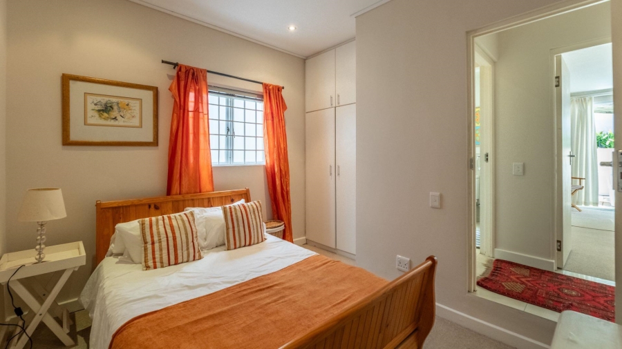 2 Bedroom Property for Sale in Sea Point Western Cape